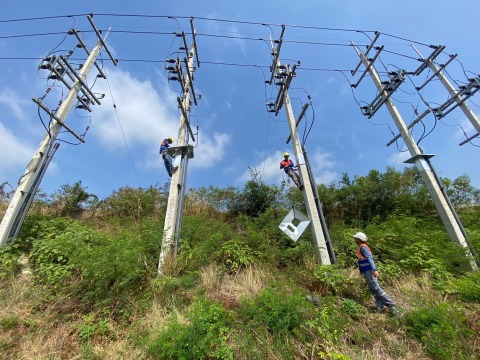 รับซ่อมบำรุงระบบสายส่งแรงสูง ด่วนพิเศษ